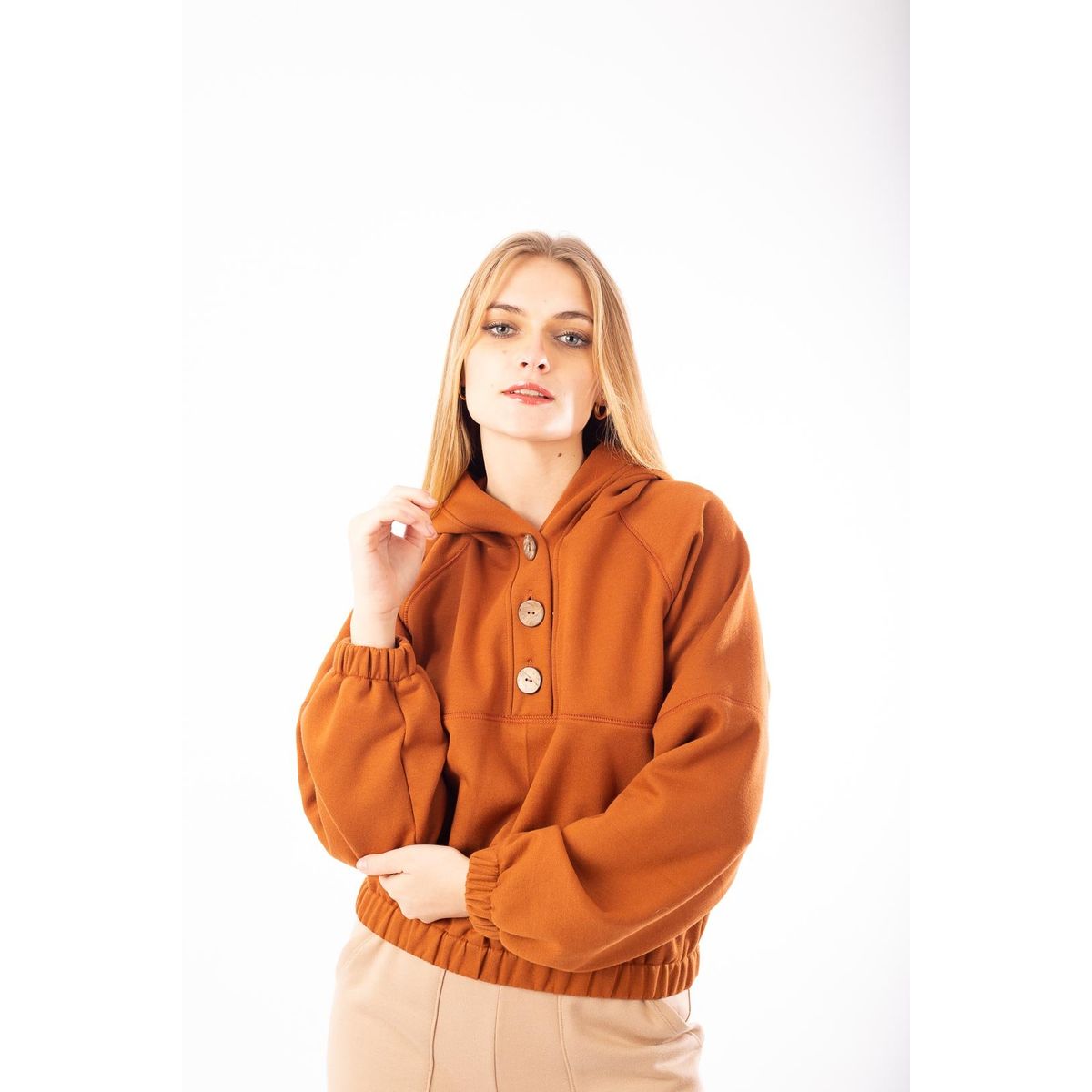 GENERICO - POLERA CON CAPUCHA MUJER XMN