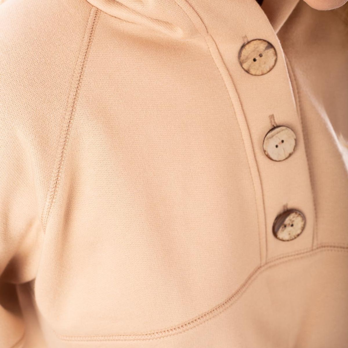 GENERICO - POLERA CON CAPUCHA MUJER XMN