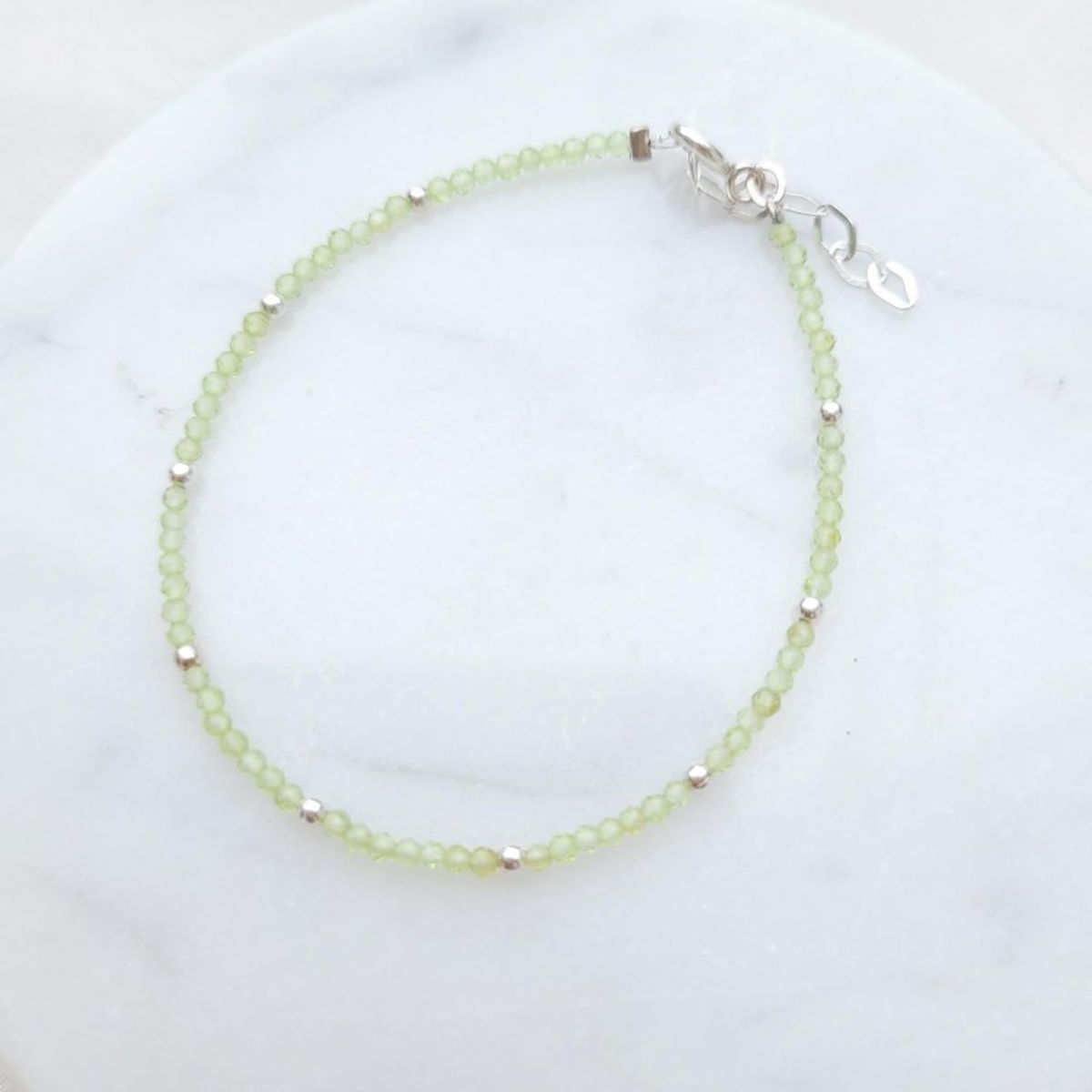 INTUERI - Pulsera Peridoto - 2mm