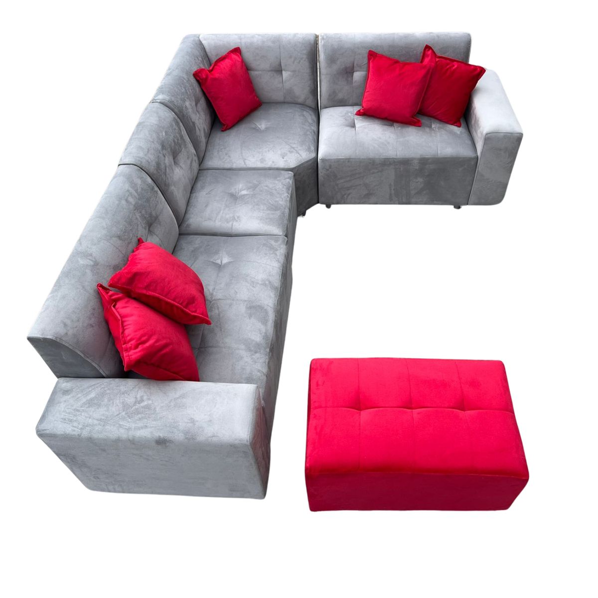 AMOBLART - SECCIONAL LEYVA PLATA  CON BANQUETA ROJO + 6 COJINES