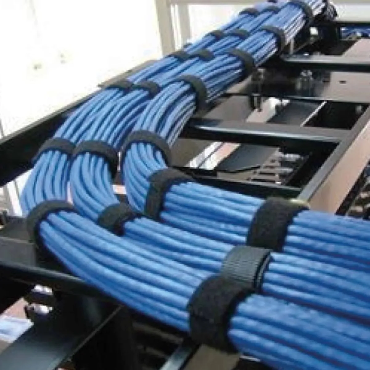 SATRA - CINTA VELCRO ADHESIVO DOS CARAS 10MM X 5M SATRA COLOR NEGRO