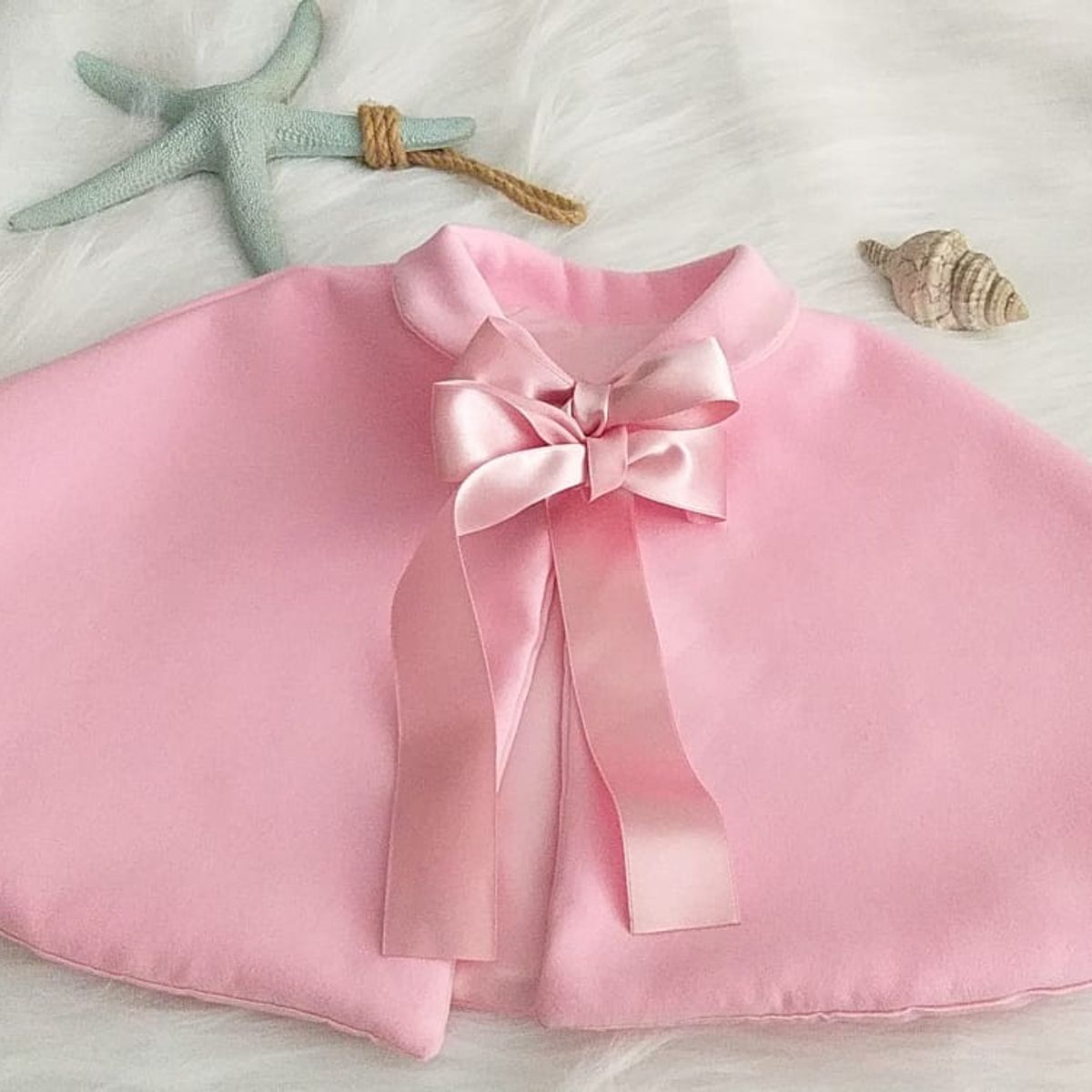 GENERICO - Capa para niña rosa Drezz