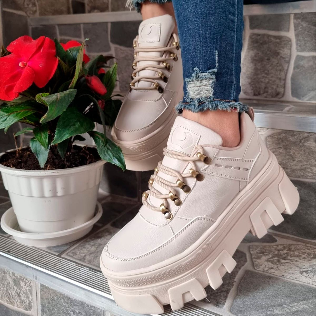 GENERICO - Zapatilla Mujer Yomar Err. Precio Dora Babriche