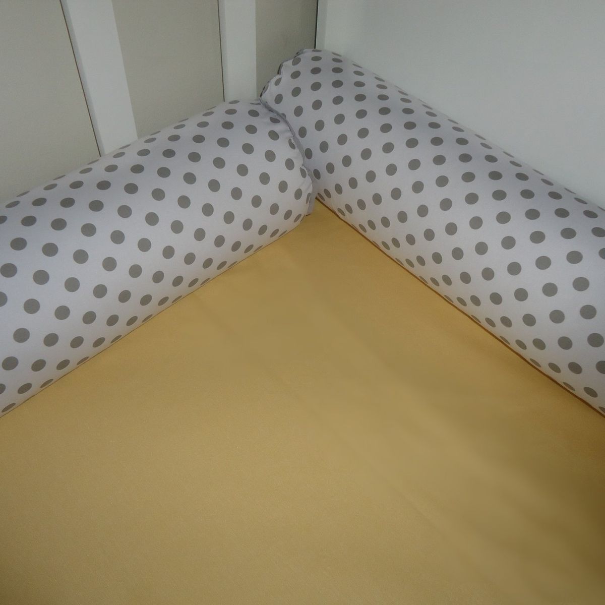 GENERICO - Bumpers Protectores de cuna diseño Bolitas 4piezas Tubulares