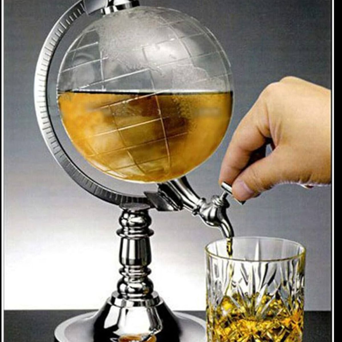 GENERICO - GLOBO TERRÁQUEO DISPENSADOR DE CERVEZA 1.5 L BEBIDAS LICOR