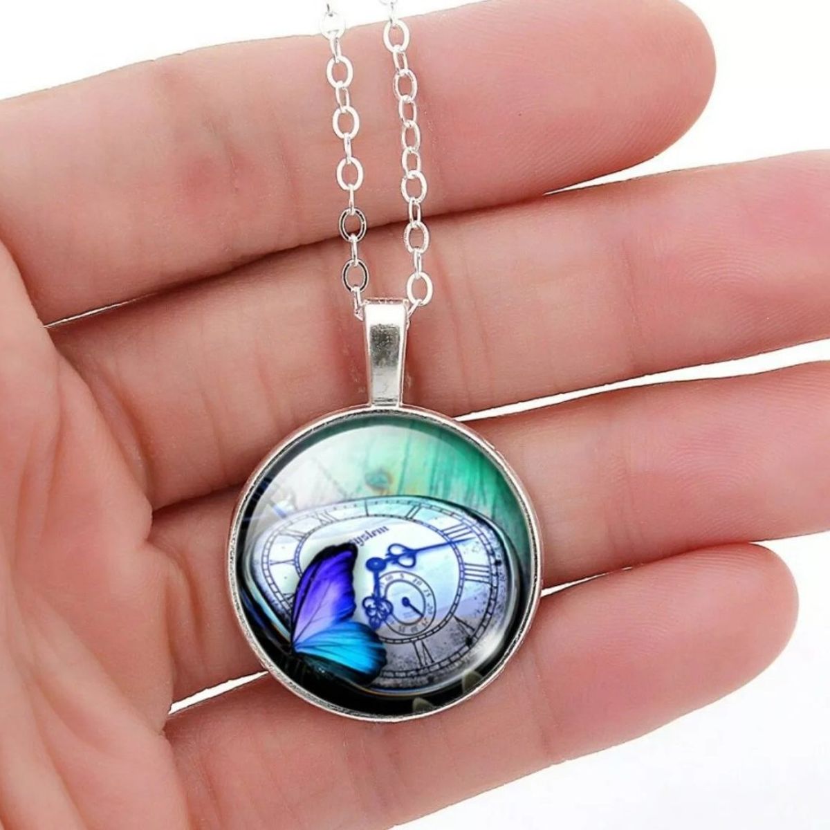 GENERICO - Collar redondo diseño mariposa reloj