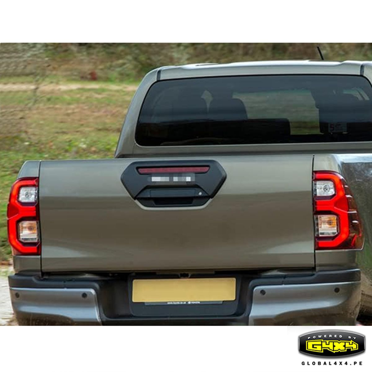 GLOBAL - Faros Posteriores Full LED para Toyota Hilux Rocco 2020-2024