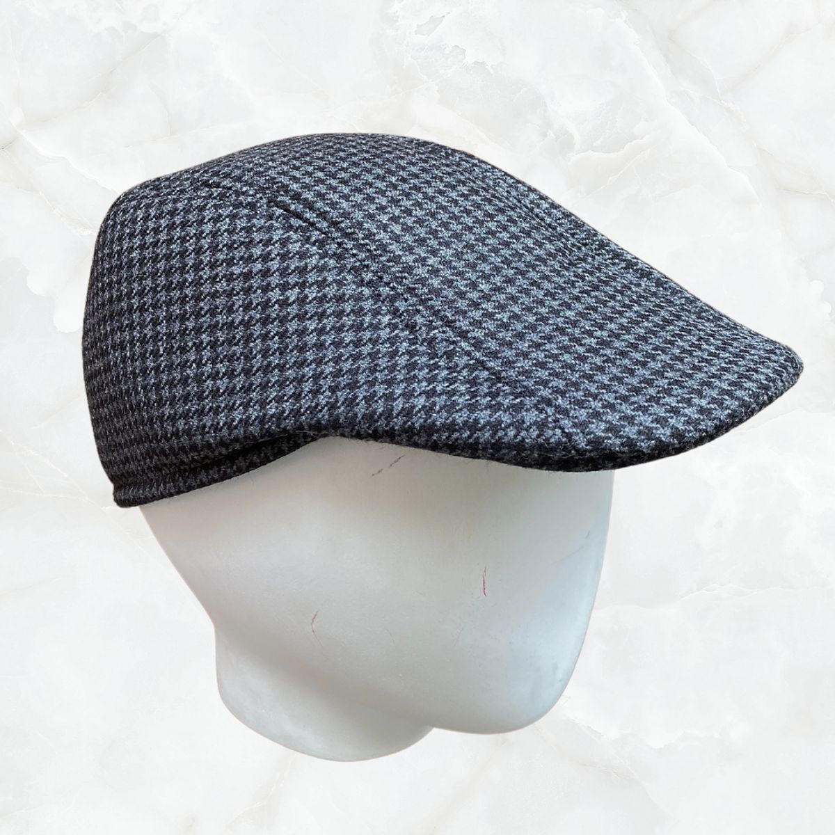 KAST PE - Boina Boomer Patrón Gris Oscuro elástico interno Talla M