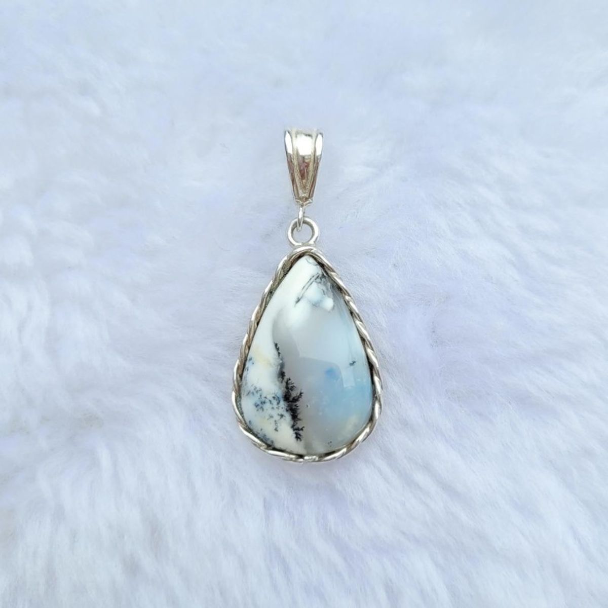 INTUERI - Dije Gota Opalo Merlinita