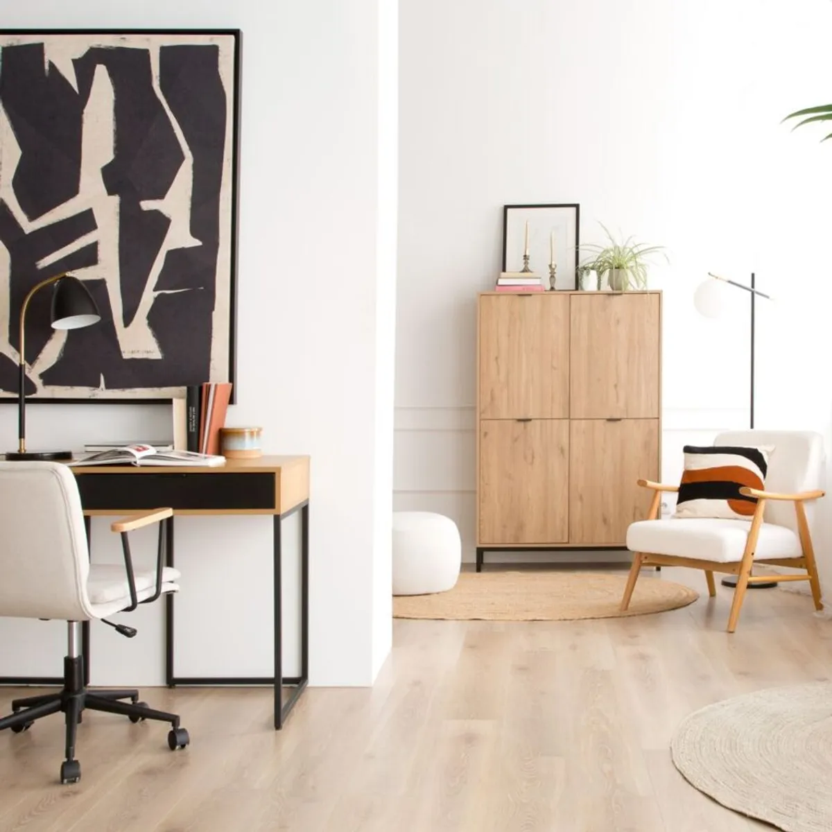 TU MESITA - Vitrina Moderna Majer 4 puertas color Duna TU MESITA