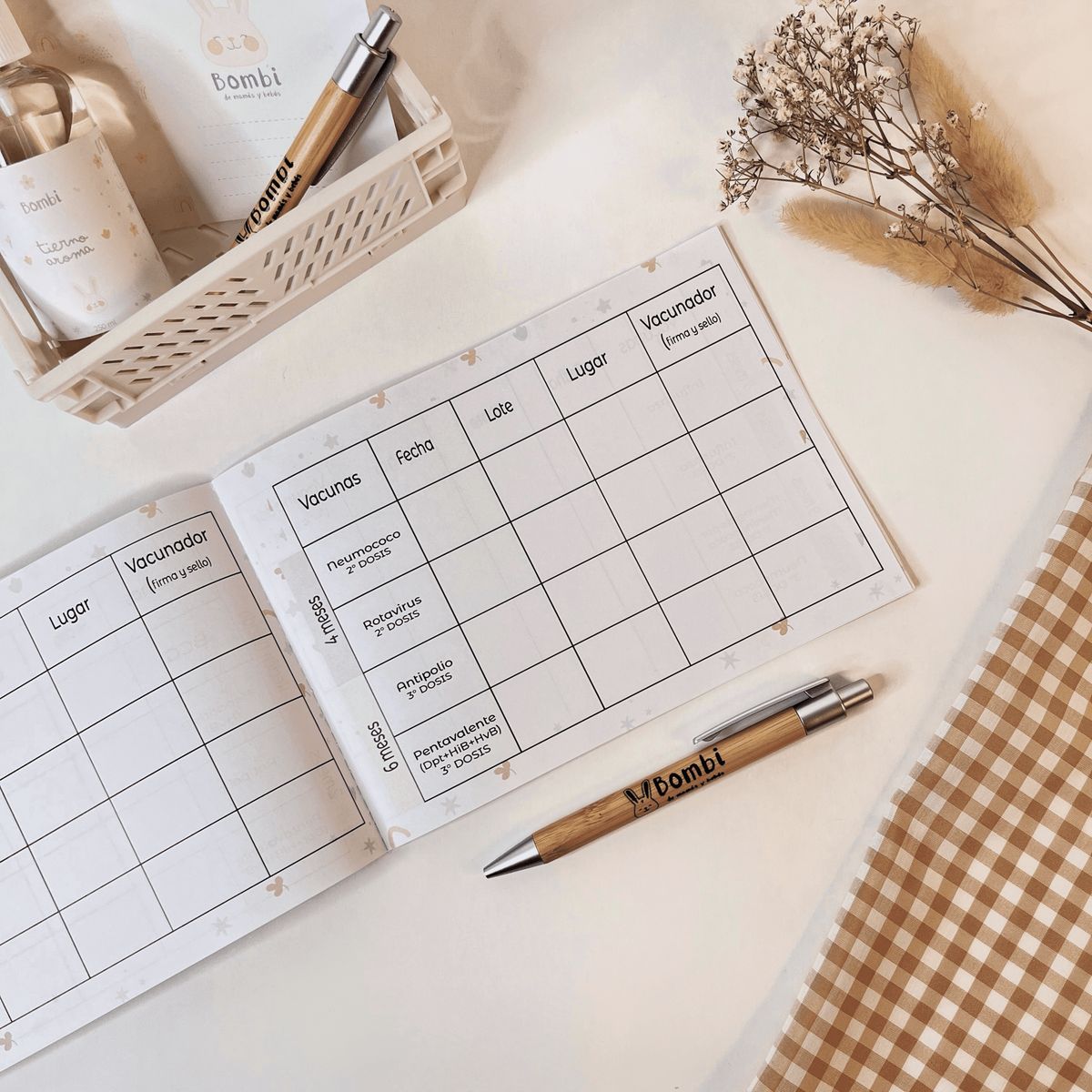 BOMBI DE MAMAS Y BEBES - Libreta de Vacunas Bombi