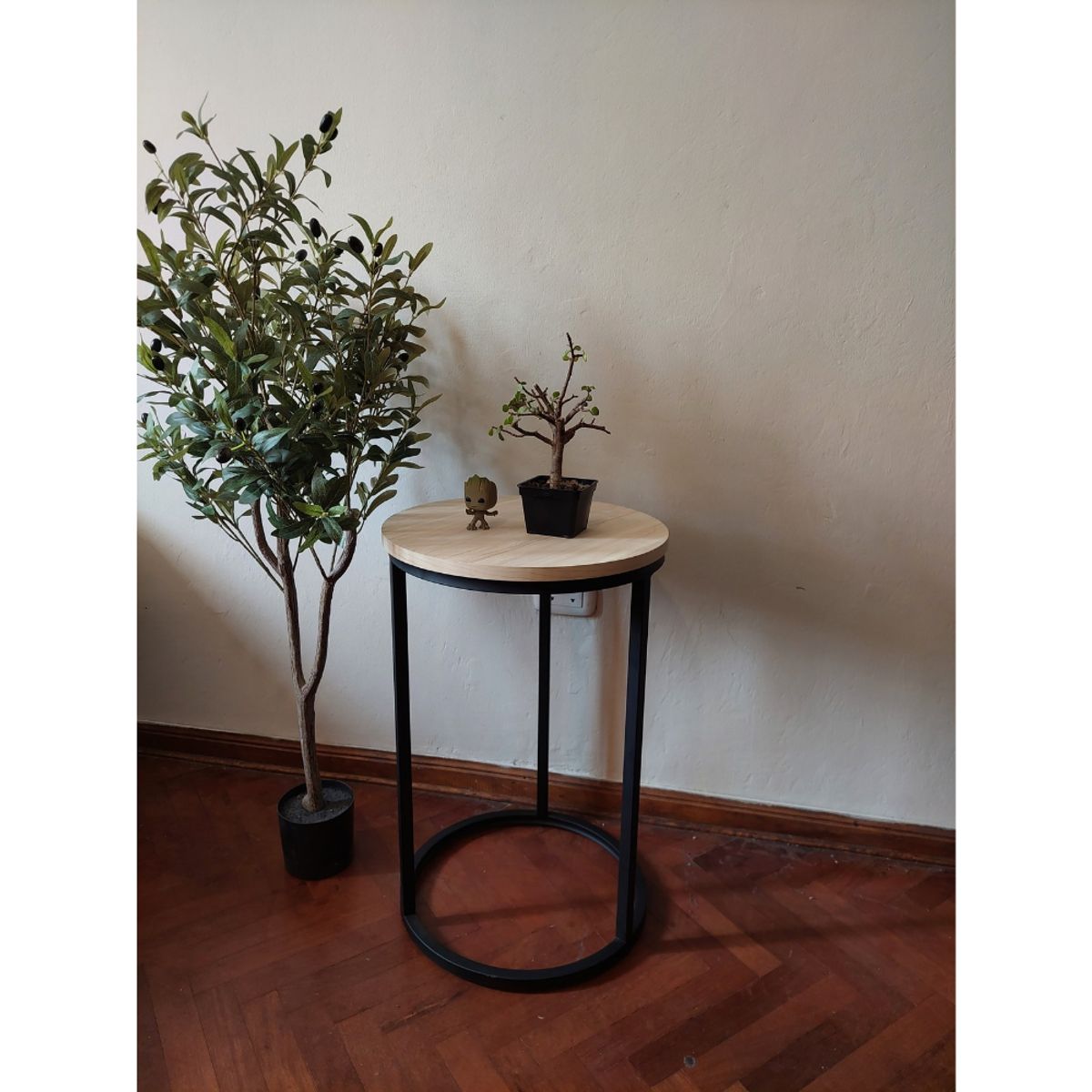 GENERICO - Mesa auxiliar industrial color manzano 40 cm x 60 altura