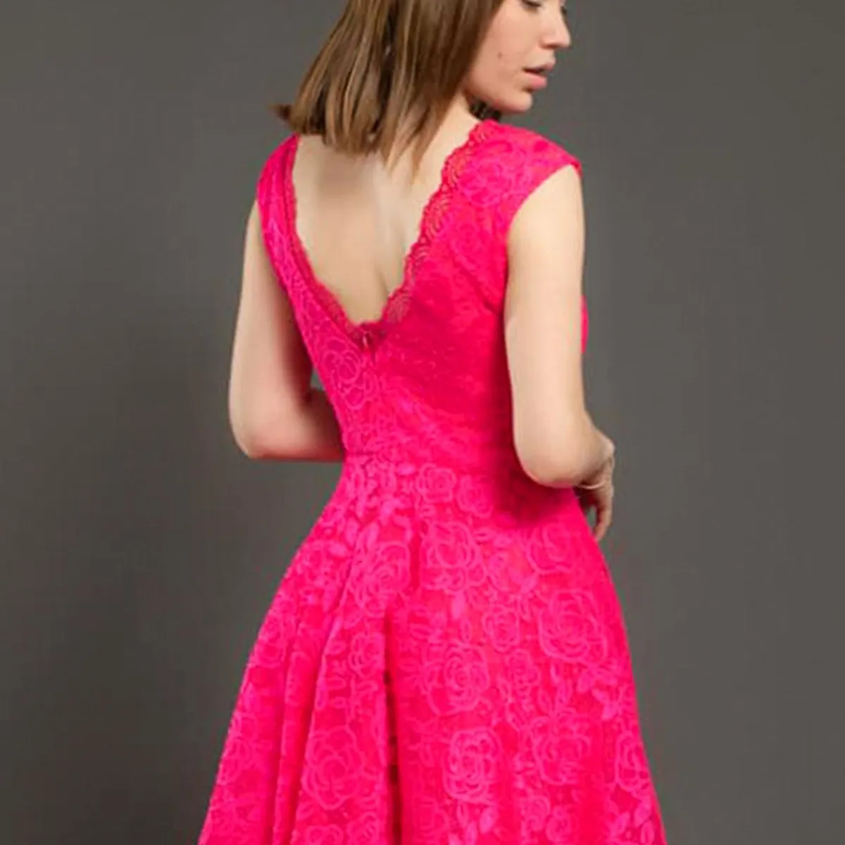 GENERICO - Vestido Encaje Corto Shirley Color Chicle - Estacion 108