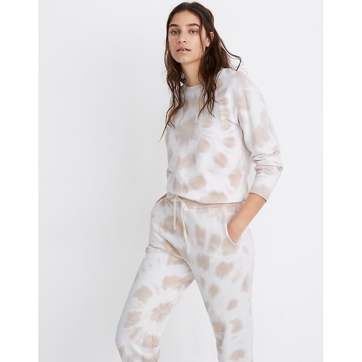 AMA OUTFITTERS - POLERA TYE DIE BEIGE