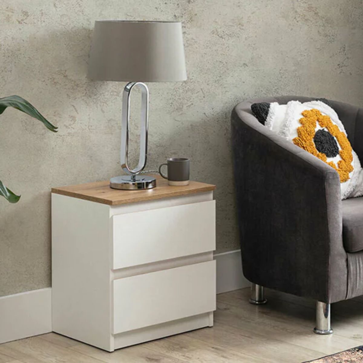 GENERICO - Combo Cómoda + veladores Mirtha Armados Petrox Home