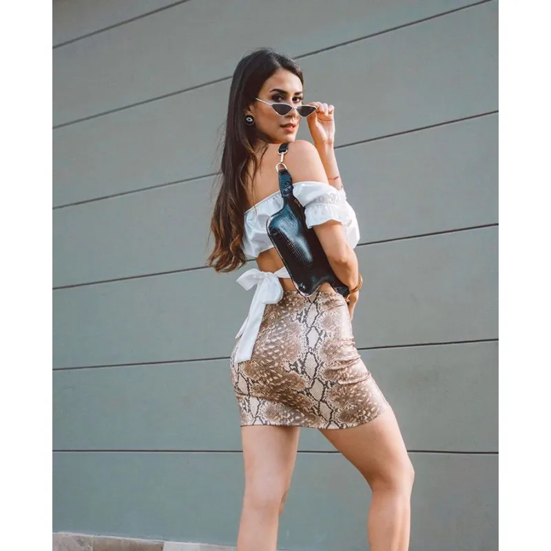 AMA OUTFITTERS - MINIFALDA CUERINA BELLA ANIMAL PRINT