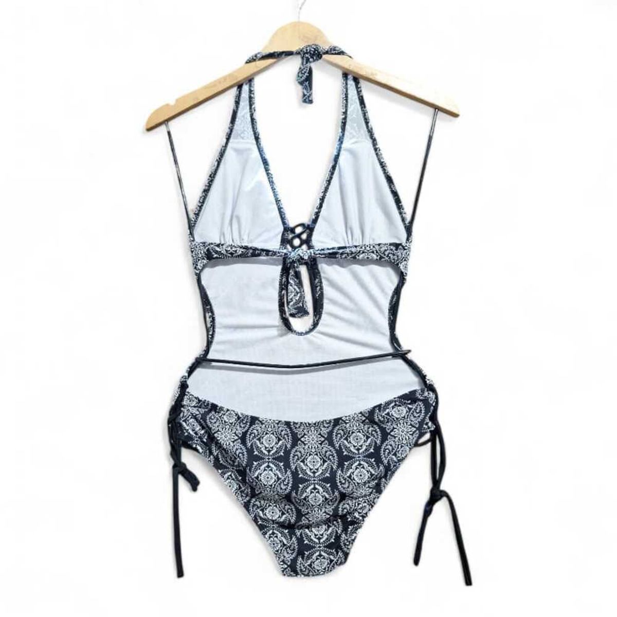 GENERICO - Trikini Ajustable Lateral Forro Licra Uv Negro