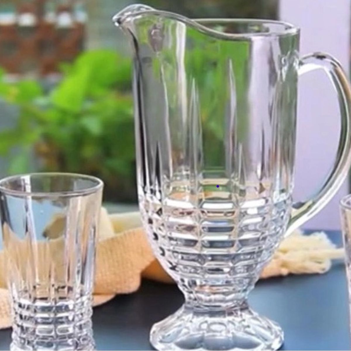 GENERICO - Set x 7 de Jarra y 6  Vasos Labrados