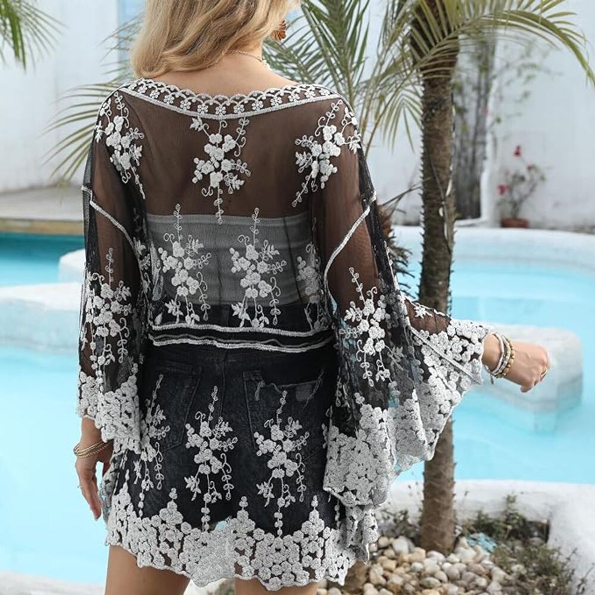 GENERICO - Kimono Tull Ala Muercielago Color Negro