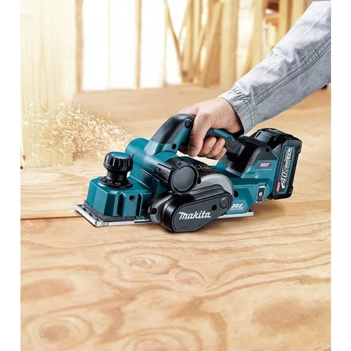 MAKITA - Cepillo Makita 82mm Kp001gz Xgt 40v Bl-aws-xpt-fe Sin Bat