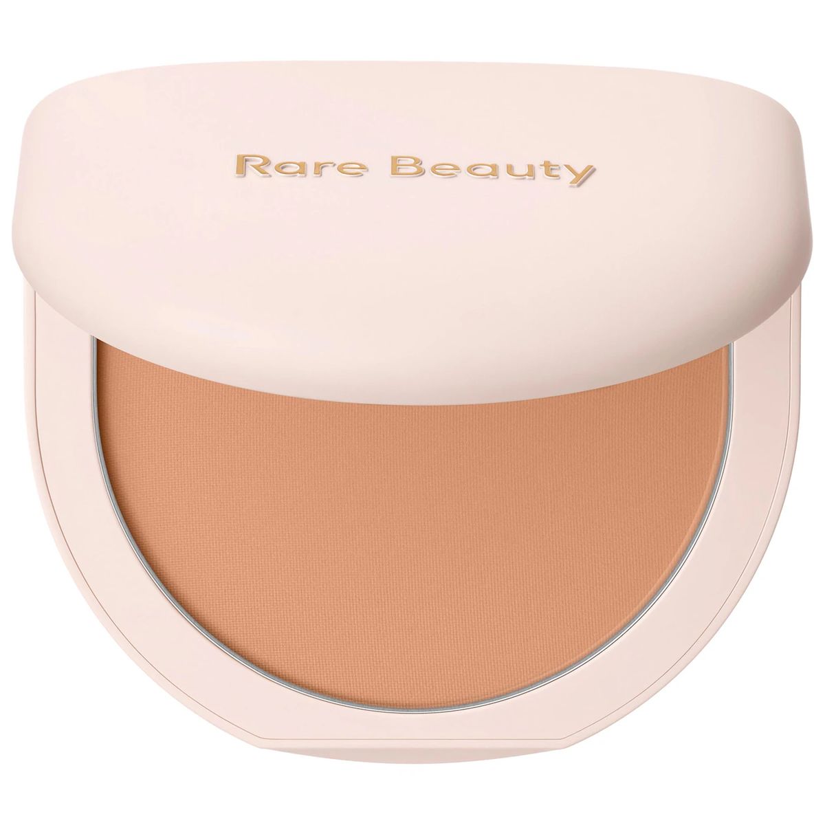 RARE BEAUTY - Polvo tono Color: Sand - medium  Maquillaje - Rare Beauty