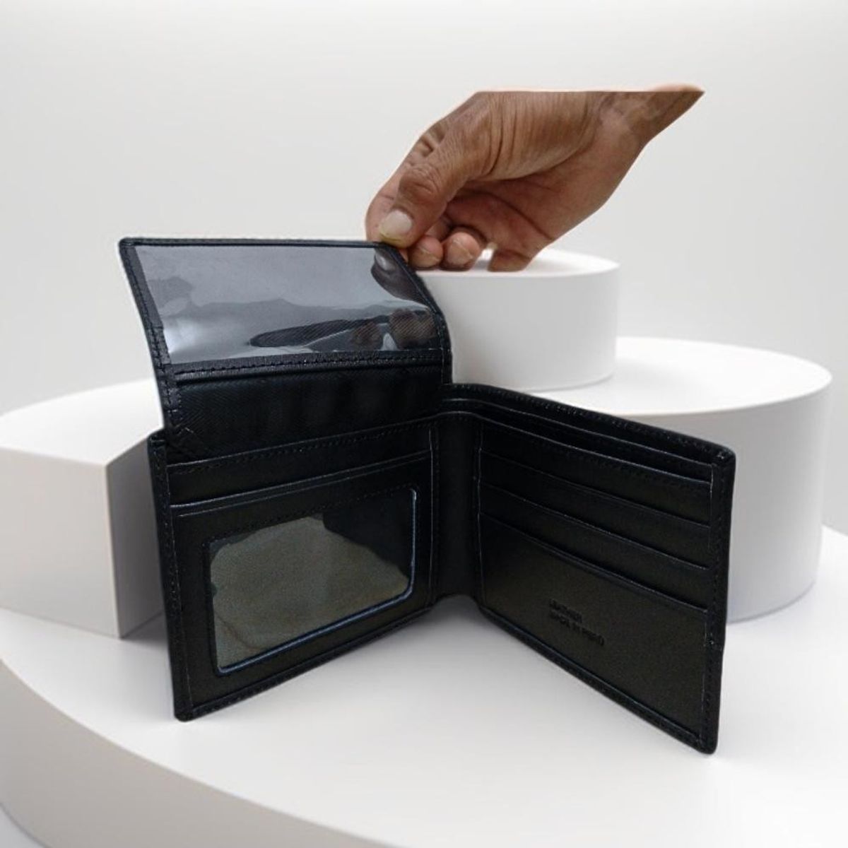 GENERICO - BILLETERA LUKA ELEGANCIA URBANA PARIC NEGRO