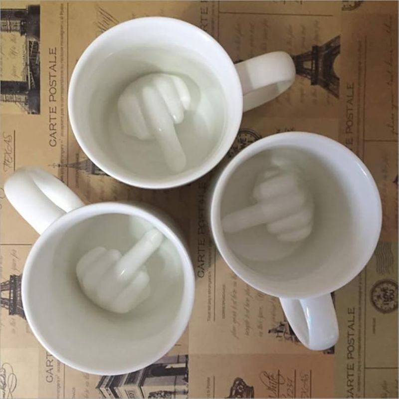 GENERICO - TAZA 3D DEDO DEL MEDIO