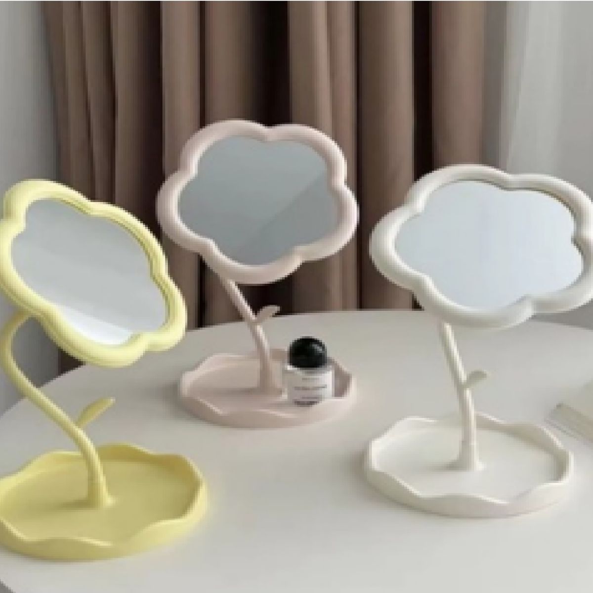 GENERICO - ESPEJO MODELO FLOR PARA NIÑAS