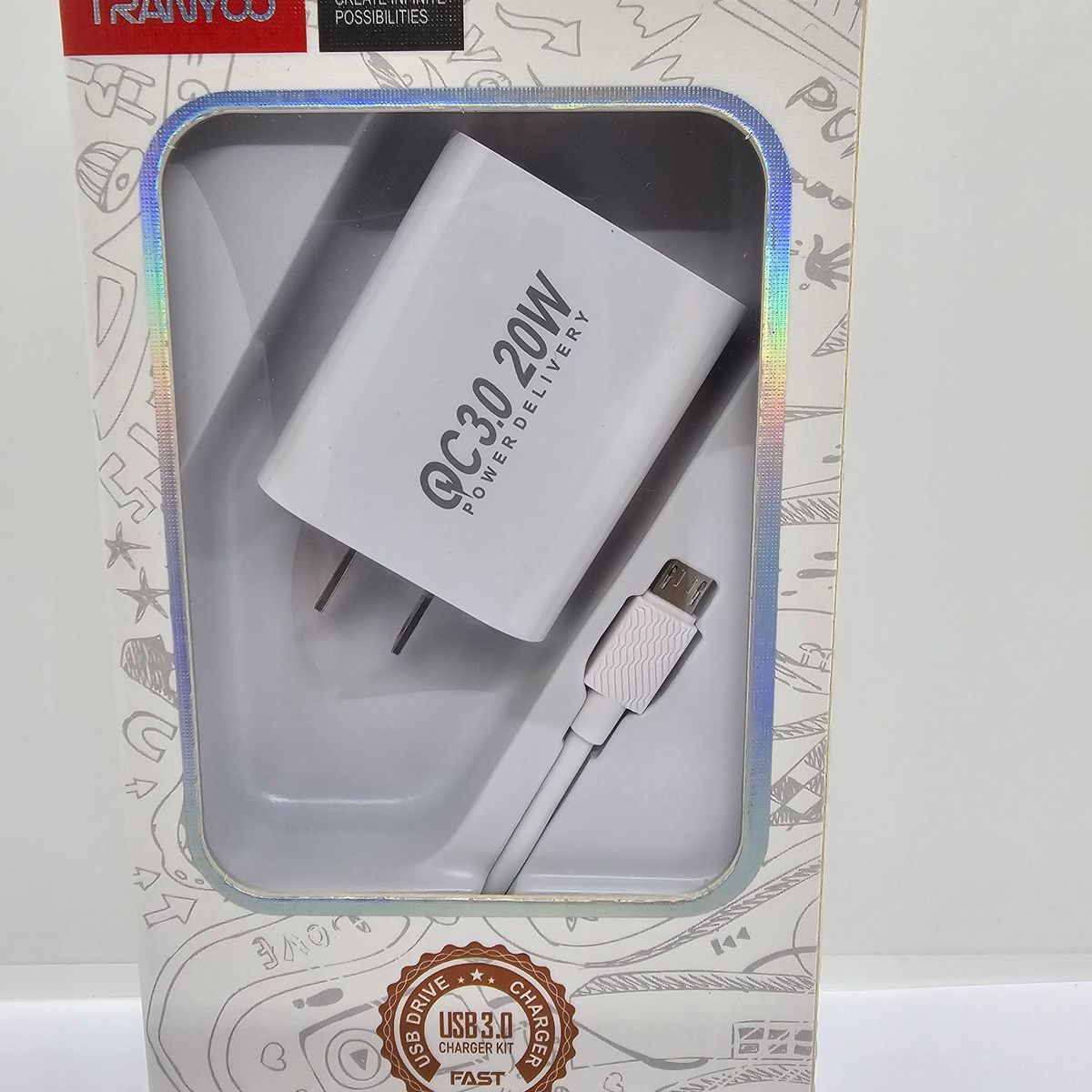 GENERICO - CARGADOR DE CELULAR TRANYOO V8 CARGA RAPIDA 36A BLANCO