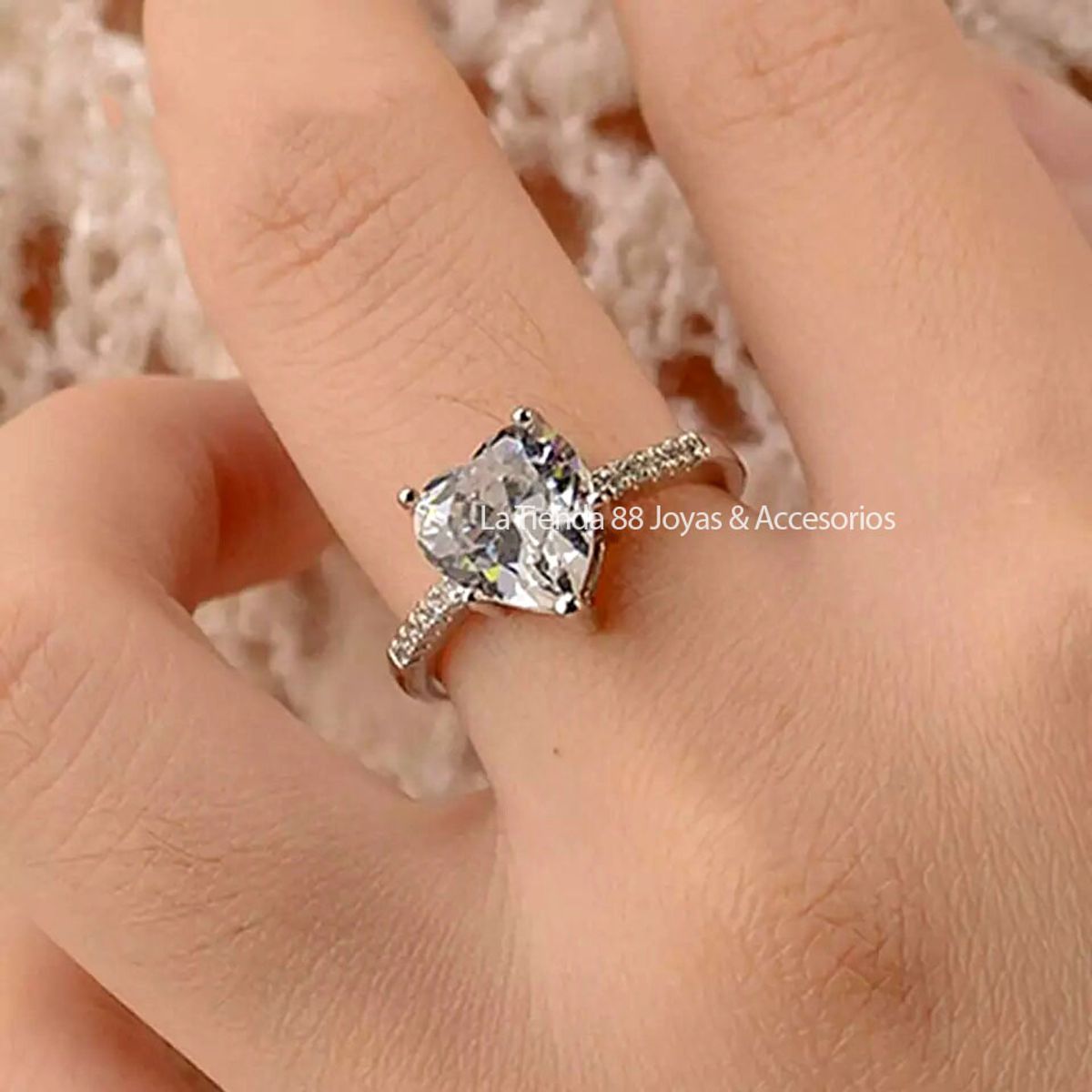 LA TIENDA 88 JOYAS Y ACCESORIOS - La Tienda 88 - Anillo De Pedida Mujer Corazón Bañado en Oro - Blanco