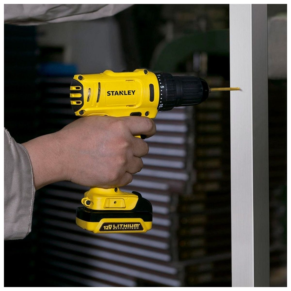 Taladro atornillador inalámbrico 12V + 2 baterías y cargador Stanley, marca STANLEY - Foto 2