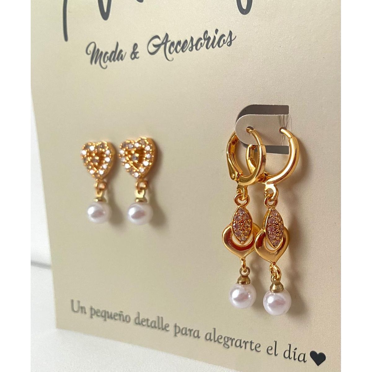 GENERICO - Set de aretes por 2 unidades modelo dulces corazones