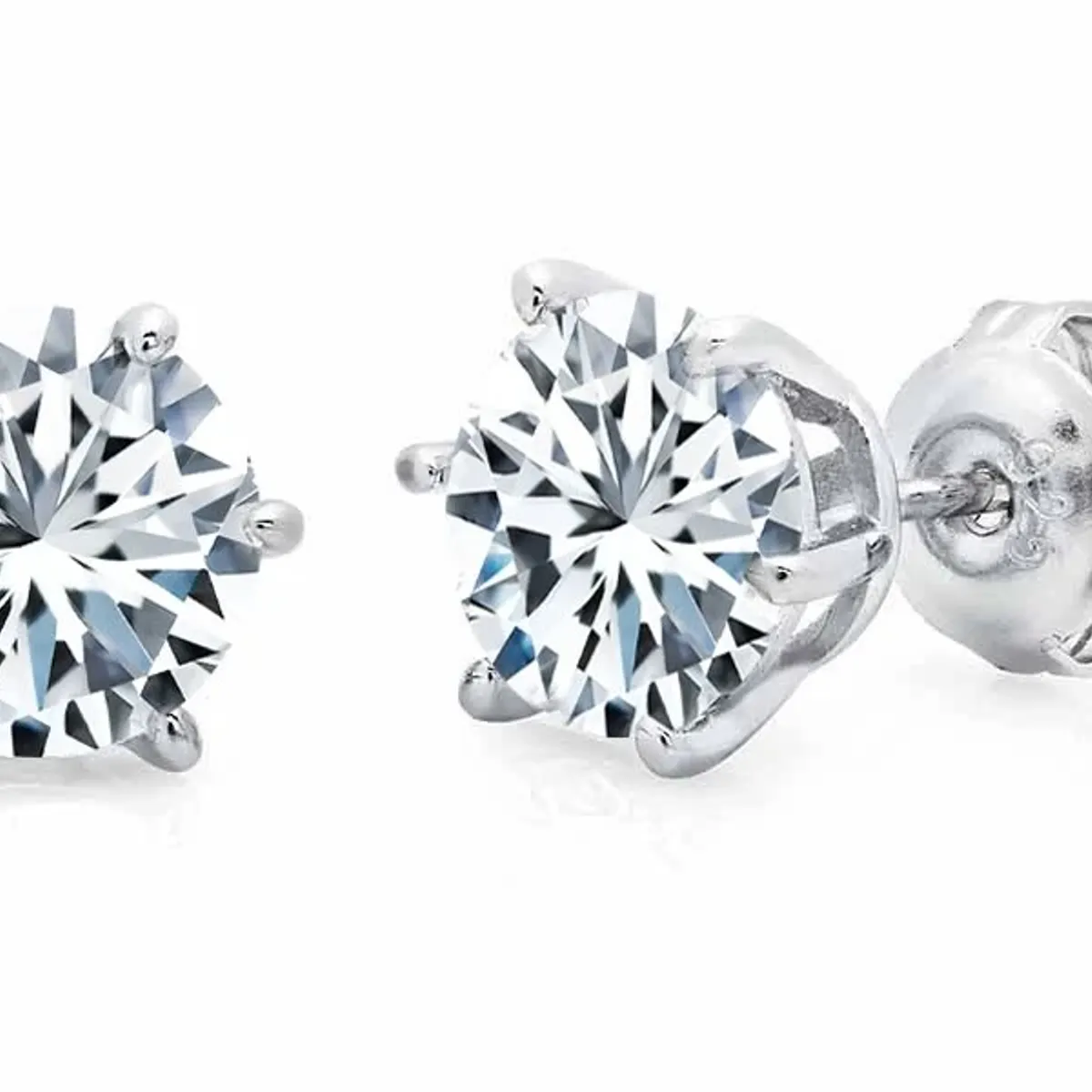 CRISLU - Aretes Solitario Brillante - 6 puntas Acabadas en Platino Puro