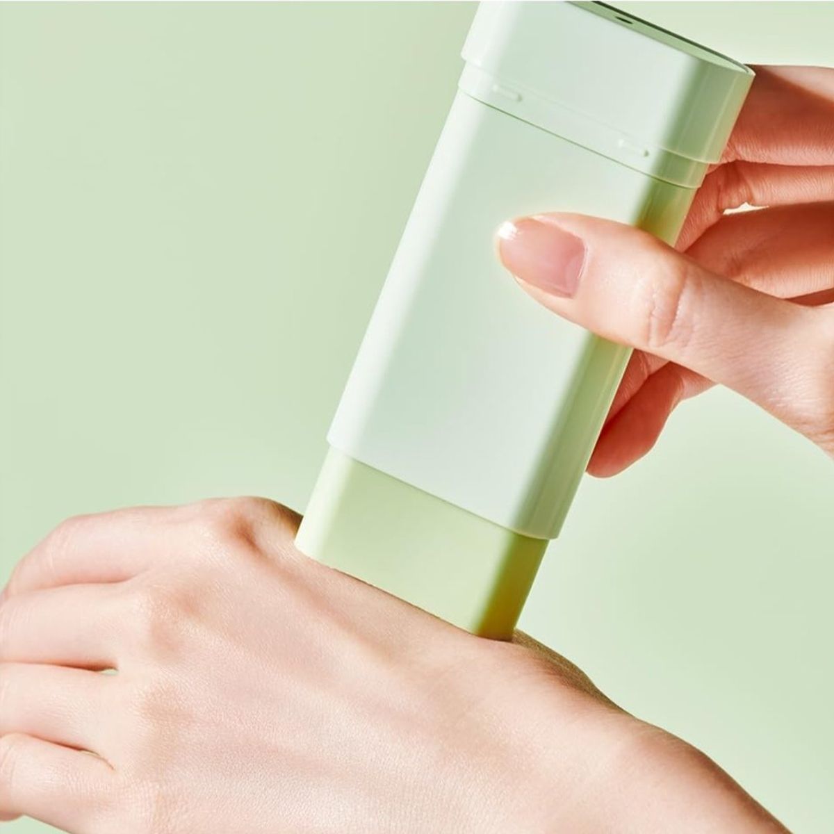 TOCOBO - Tocobo Cica Cooling Sun Stick SPF50+ PA++++ 18g_.