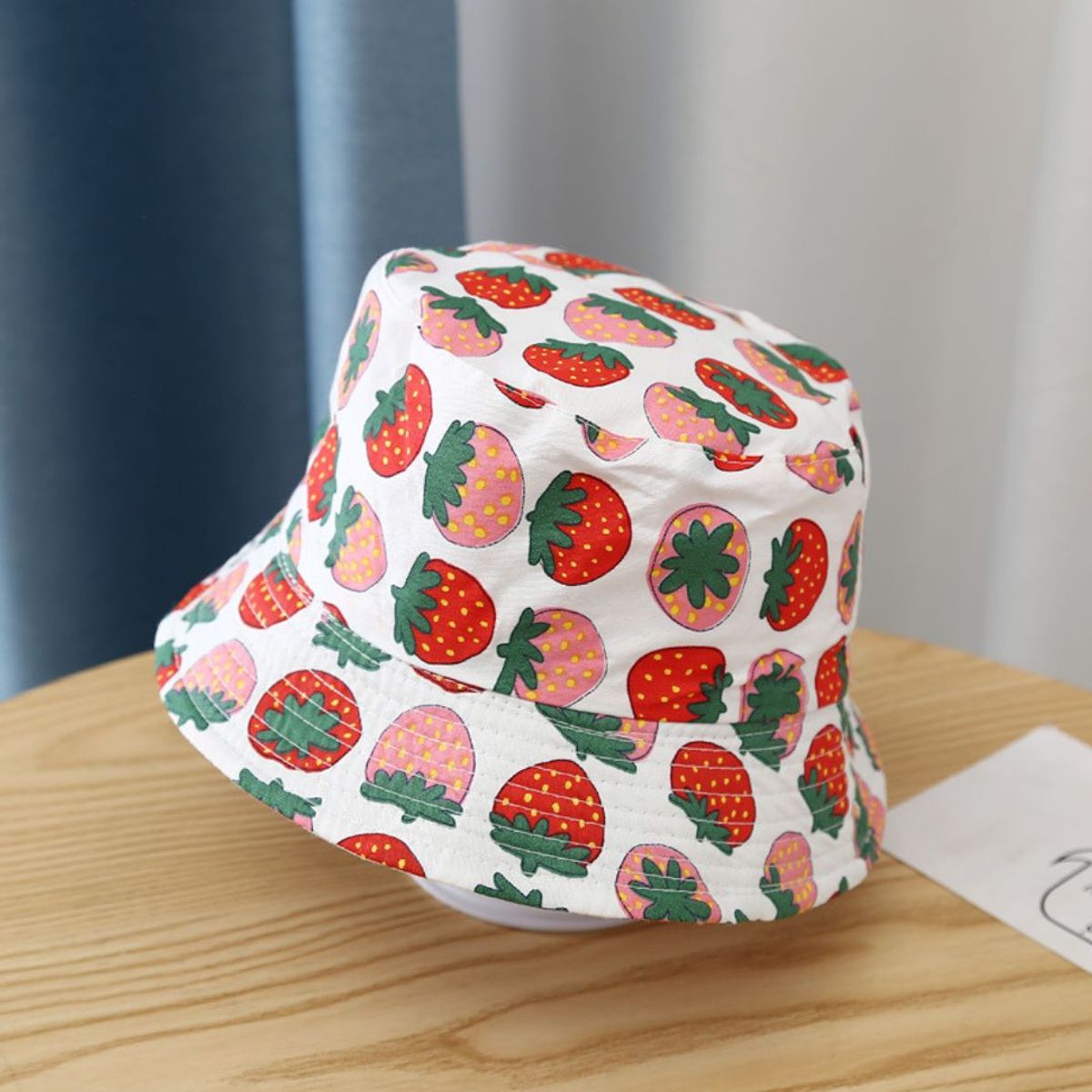 KAST PE - Bucket hat Strawberry 52cm: Gorro para niña de 2 a 5 años