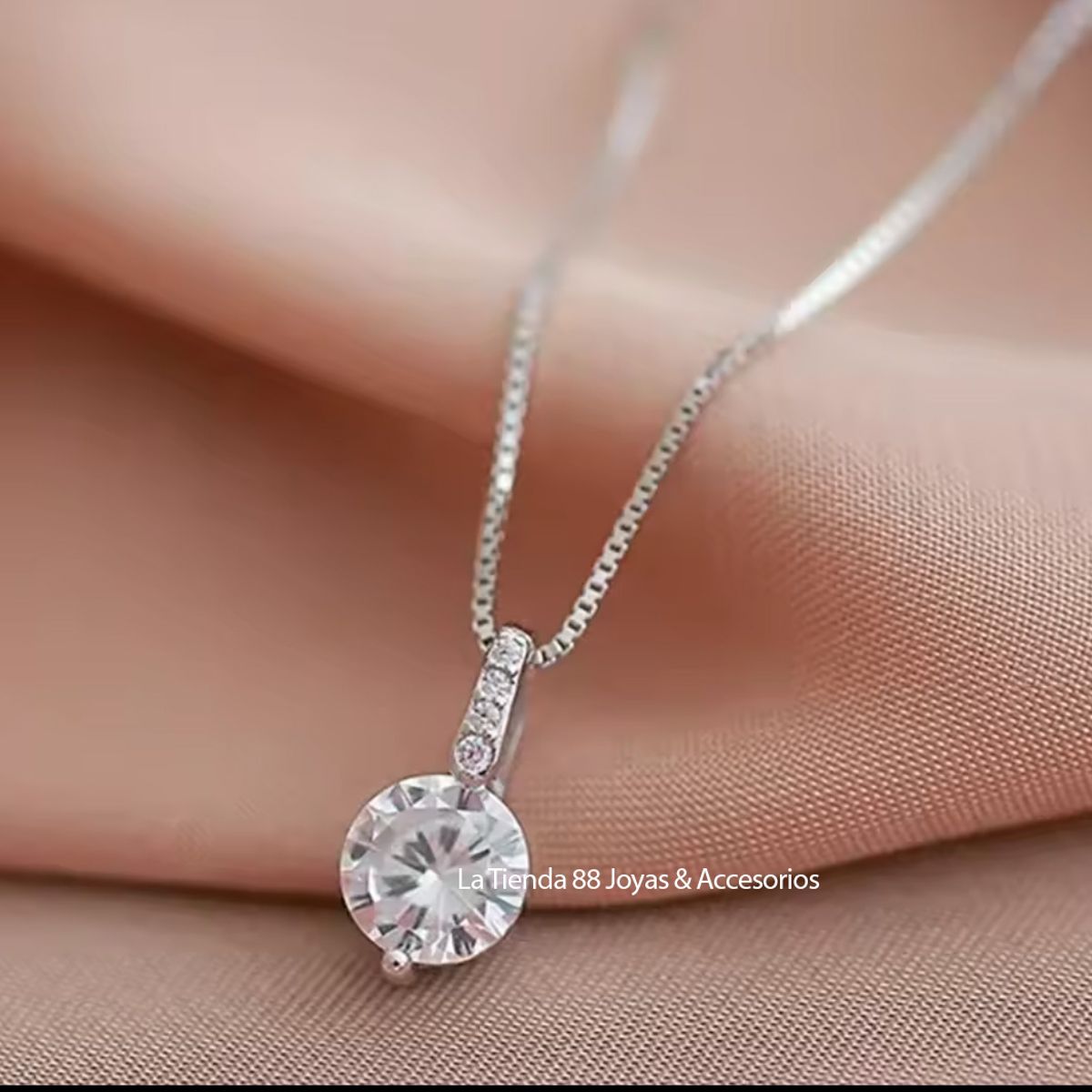 LA TIENDA 88 JOYAS Y ACCESORIOS - La Tienda 88 - Collar Mujer Punto de Luz Bañado Oro 18k - Blanco