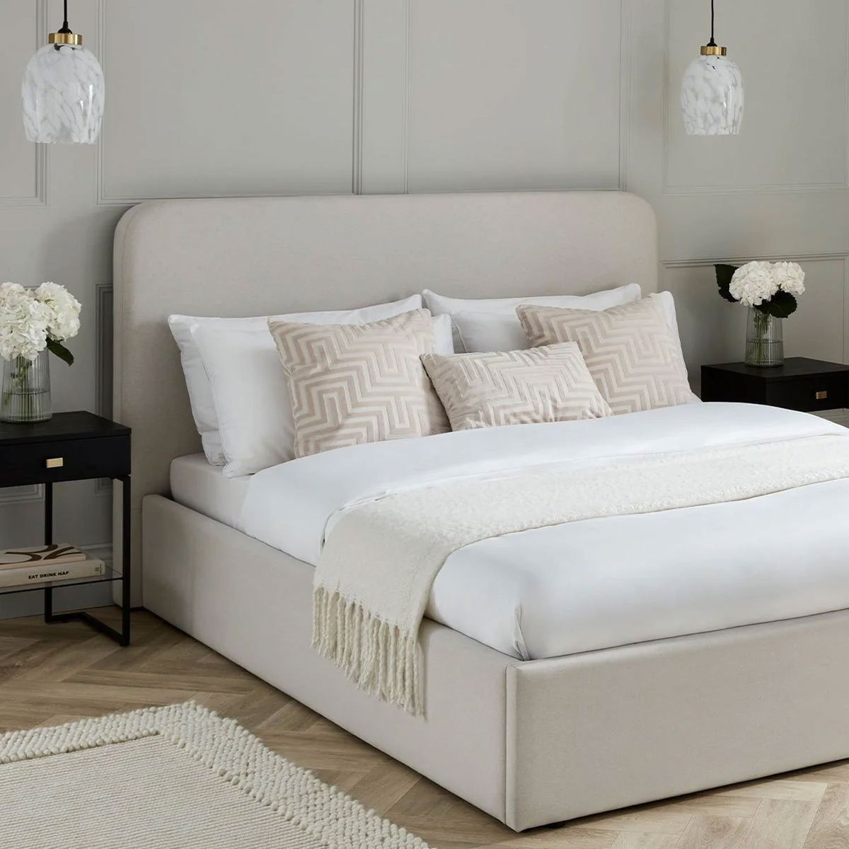 GENERICO - Cama Tapizada Lisa Curvo 2 Plazas Beige