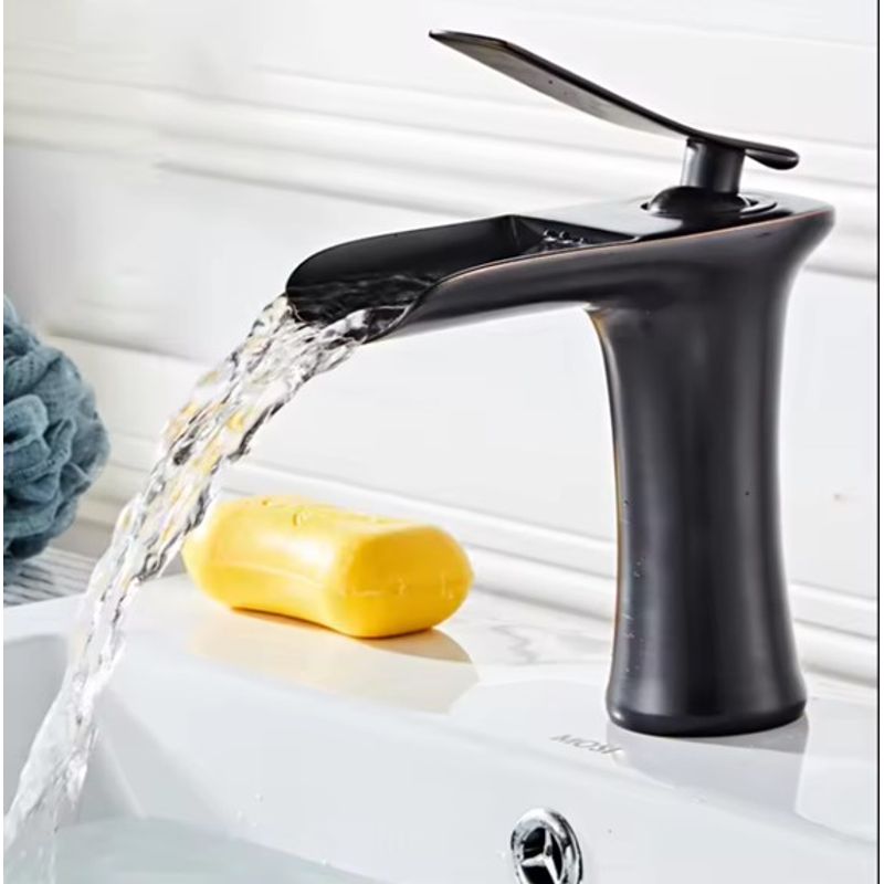 PGW - Grifo moderno catarata-Monocomando-Para baño-Negro pulido