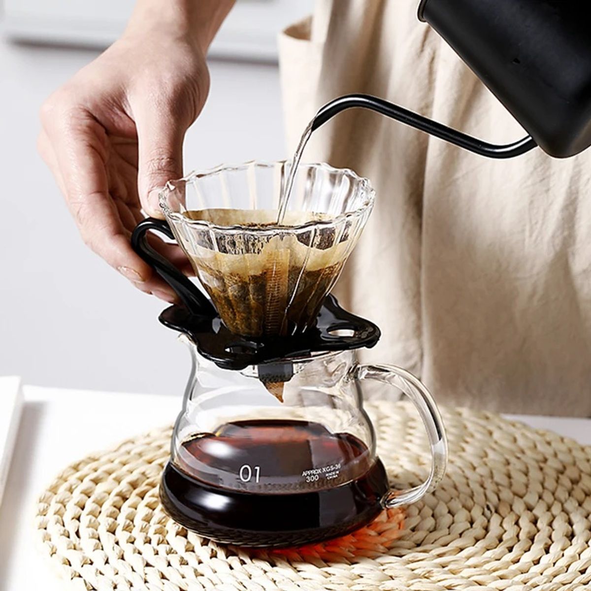 GENERICO - Dripper V60 gotero de café Tamaño 01 GRATIS filtros de papel