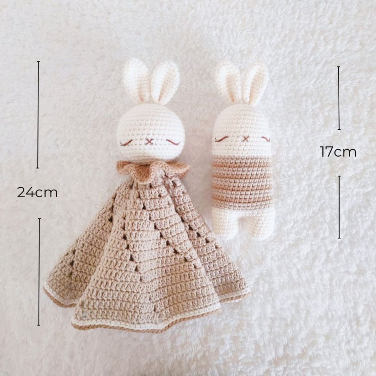 BE CRAFTY - Set Manta de Apego y Juguete Sonaja Conejo Bebé 0-6 Meses