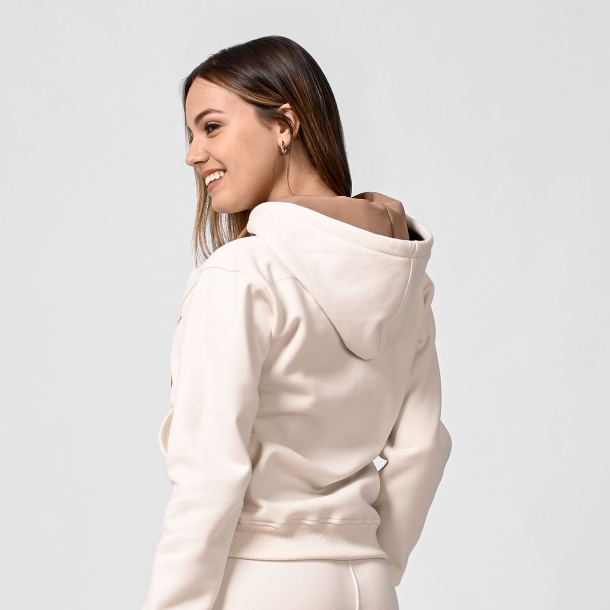 GENERICO - conjunto buzo jogger y polera para mujer crema Arcoi