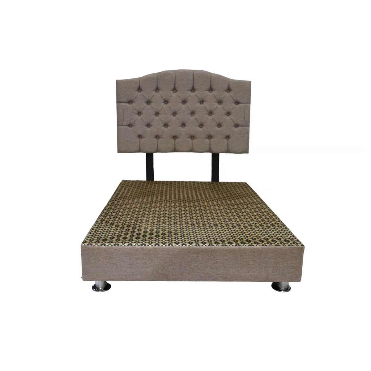 MUEBLES MACRUMO - Cama tapizada Varsovia - Queen - Beige Oscuro Almohada