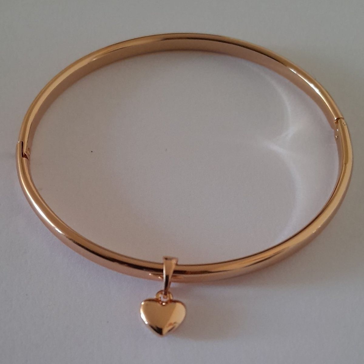 GENERICO - Pulsera con dije de corazon