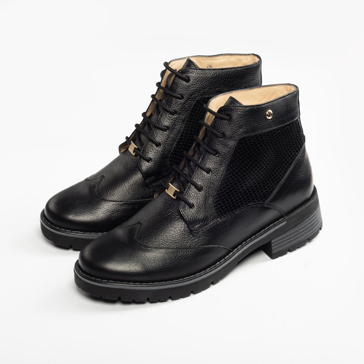 WALKING - Botín de Cuero Negro Mujer KB018