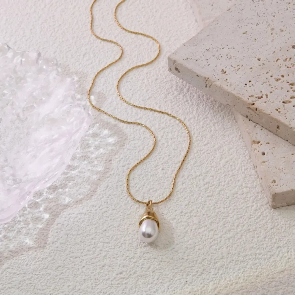 GENERICO - Collar Colgante para Mujer de Acero Inoxidable Ovalado Chapado 18K