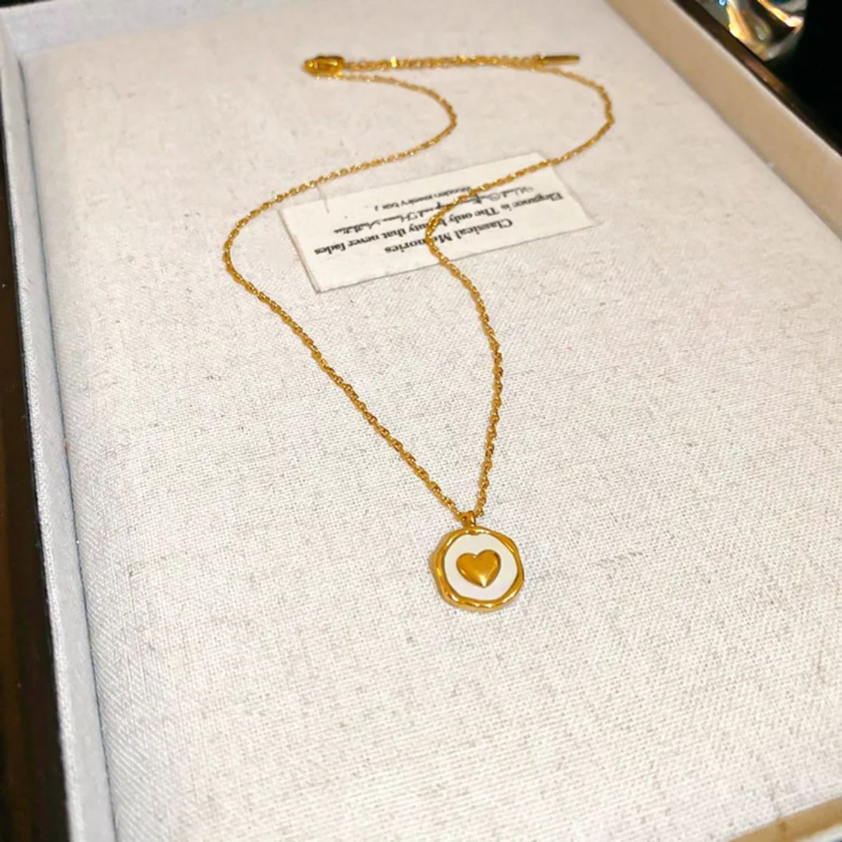 GENERICO - Collar para Mujer con Colgante en Forma de Corazón en Acero Titanio