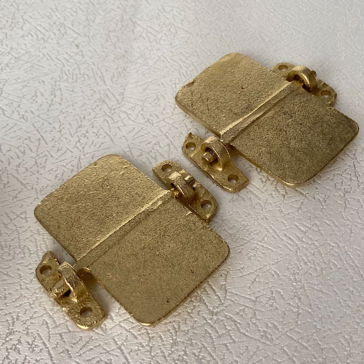 GENERICO - JUEGO DE SAPO BRONCE BALANCINES