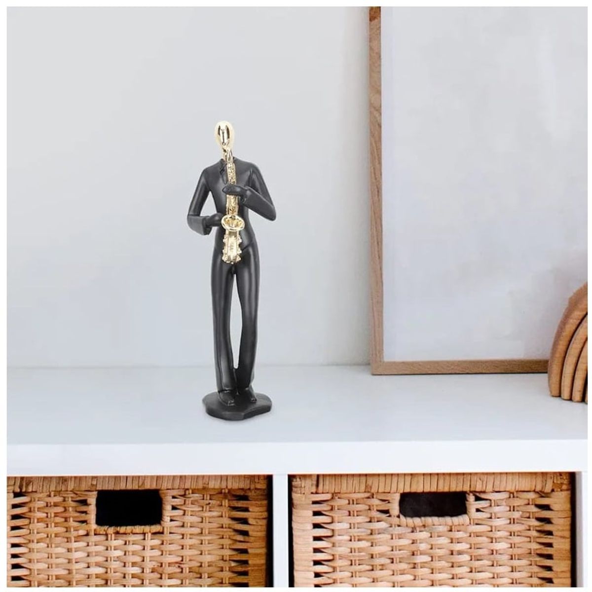 GENERICO - Adorno figura decorativa músico color negro y dorado