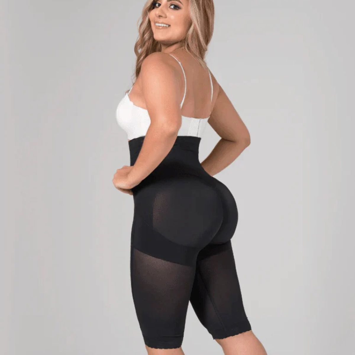 FAJITEX - Short levanta cola , Talle alto, capri levanta cola 034570