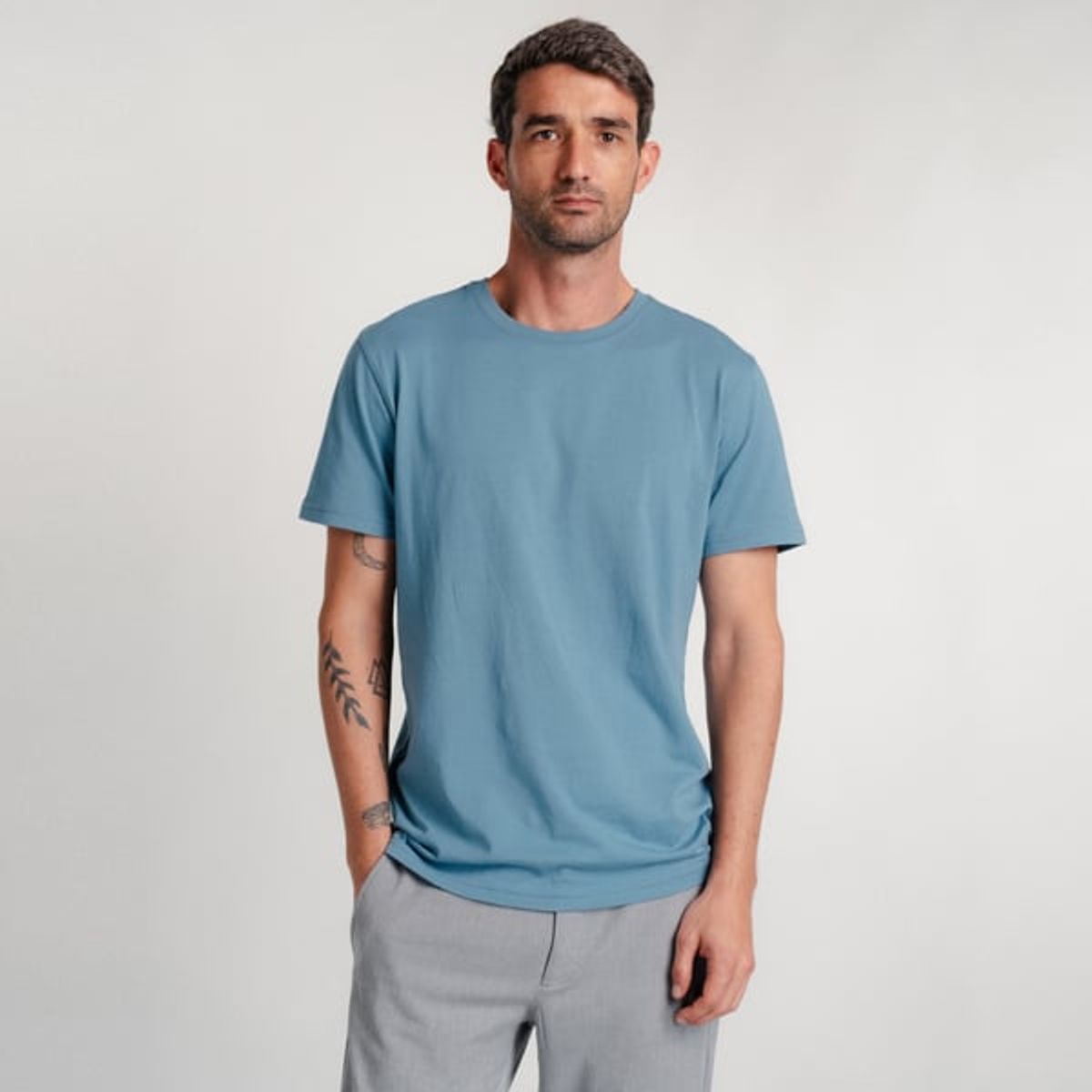 DROP THE LABEL - Polo Azul Acero para Hombre Drop the Label Cuello Redondo Manga Corta Algodón Pima